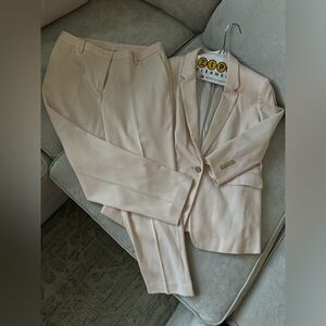 DKNY 10P Light Pink Suit Pants